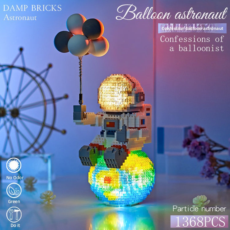 Glow-in-the-dark astronaut micro block set