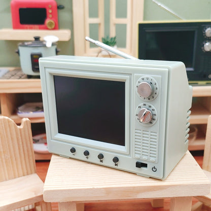Funktionierender Mini-Fernseher mit 8 GB Videowiedergabe