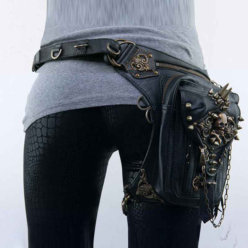 Vertical crossbody bag in PU leather with rivets and chain