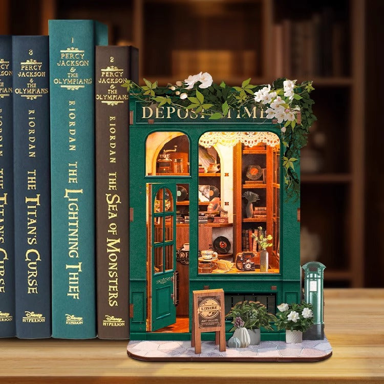 Maison miniature serre-livres, modèle 3D en bois