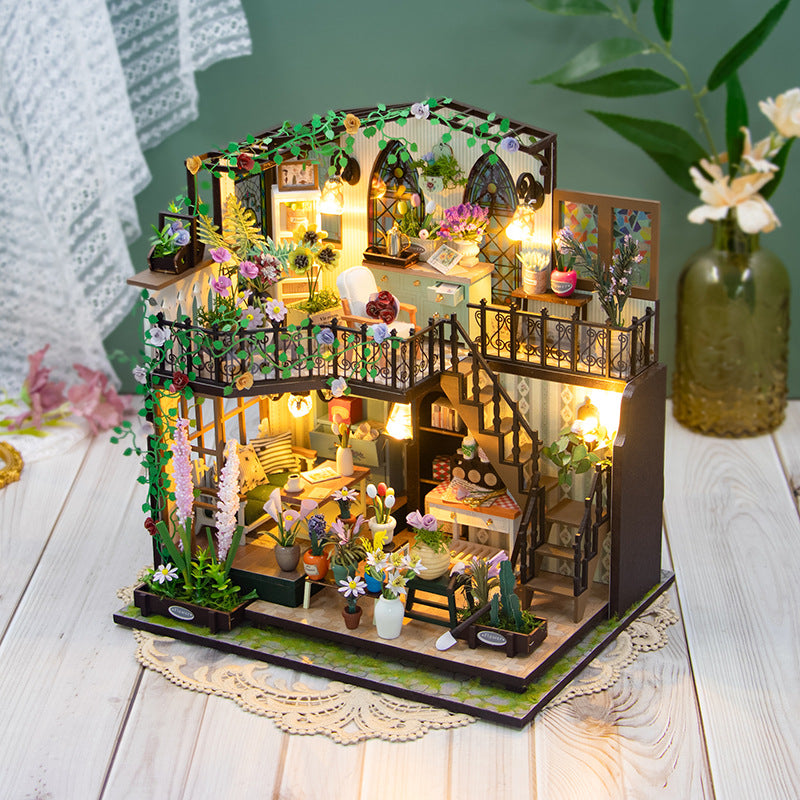 DIY-Gartenvilla aus Holz, zweigeschossig