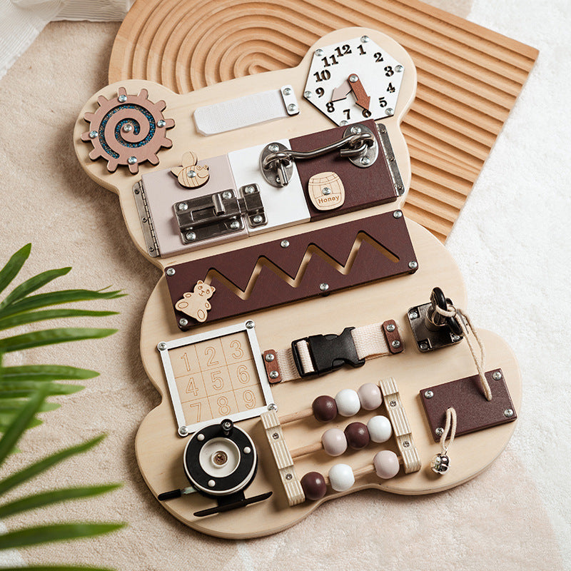 Montessori-Busy-Board aus Holz