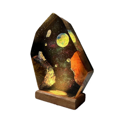 Galaxie-Nachtlicht aus Harz und Holz mit RGB-Sockel